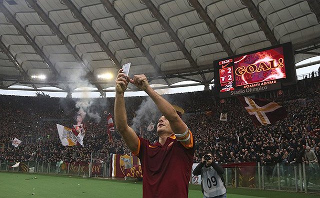 Aura Francesco Totti di umur 48 tahun