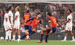 Inggris vs Spanyol - bbc Inggris main kacau lawan spanyol