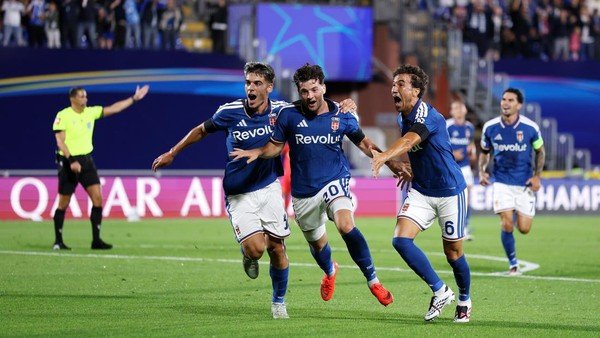 Liga Champions: Como membanggakan