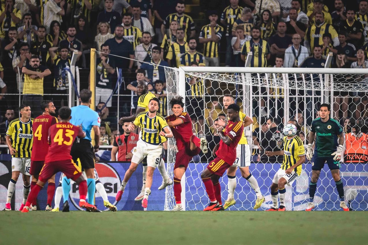 Liga Champions: AS Roma Malu-Malu