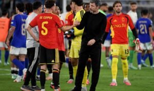 mark van bommel - belgia Mark van Bommel - Belgia kalahkan Italia tanpa 11 pemain inti