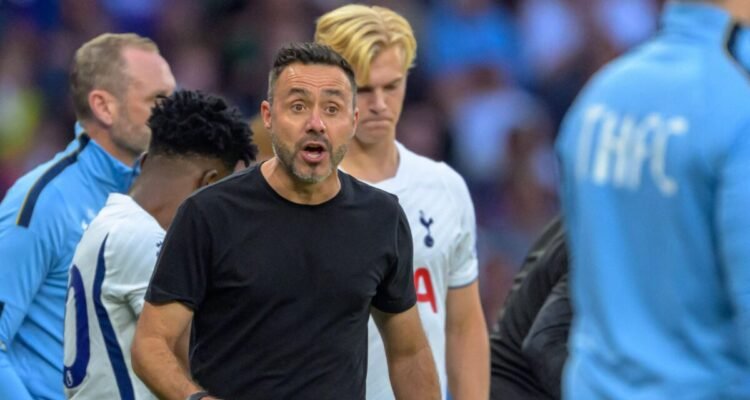 Roberto De Zerbi kena omel legenda prancis