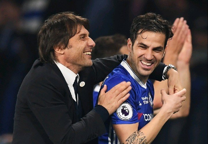 Cesc Fabregas Puji Antonio Conte