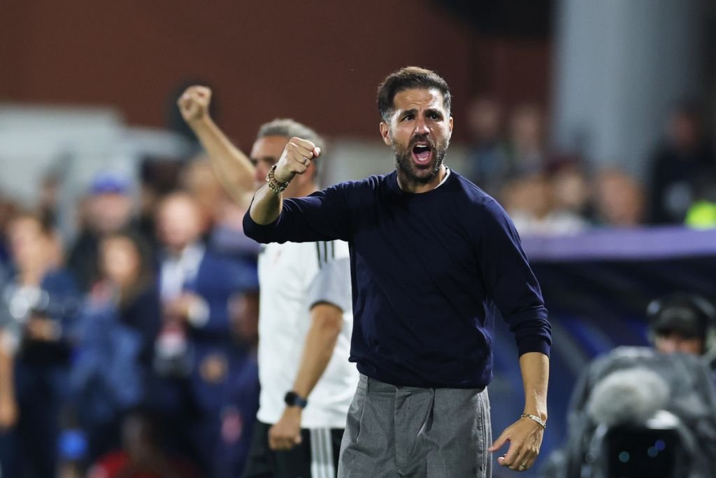 Cesc Fabregas sebut proyek como aneh