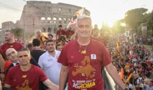 jose mourinho - bbc Jose Mourinho tak sanggup berkata buruk tentang AS Roma